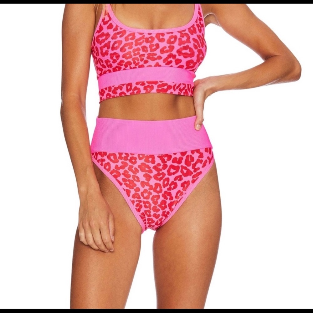 NWT Large Beach Riot Bottoms